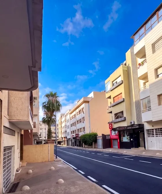 La rue Oued Tensift à Agdal, vue depuis le trottoir du salon